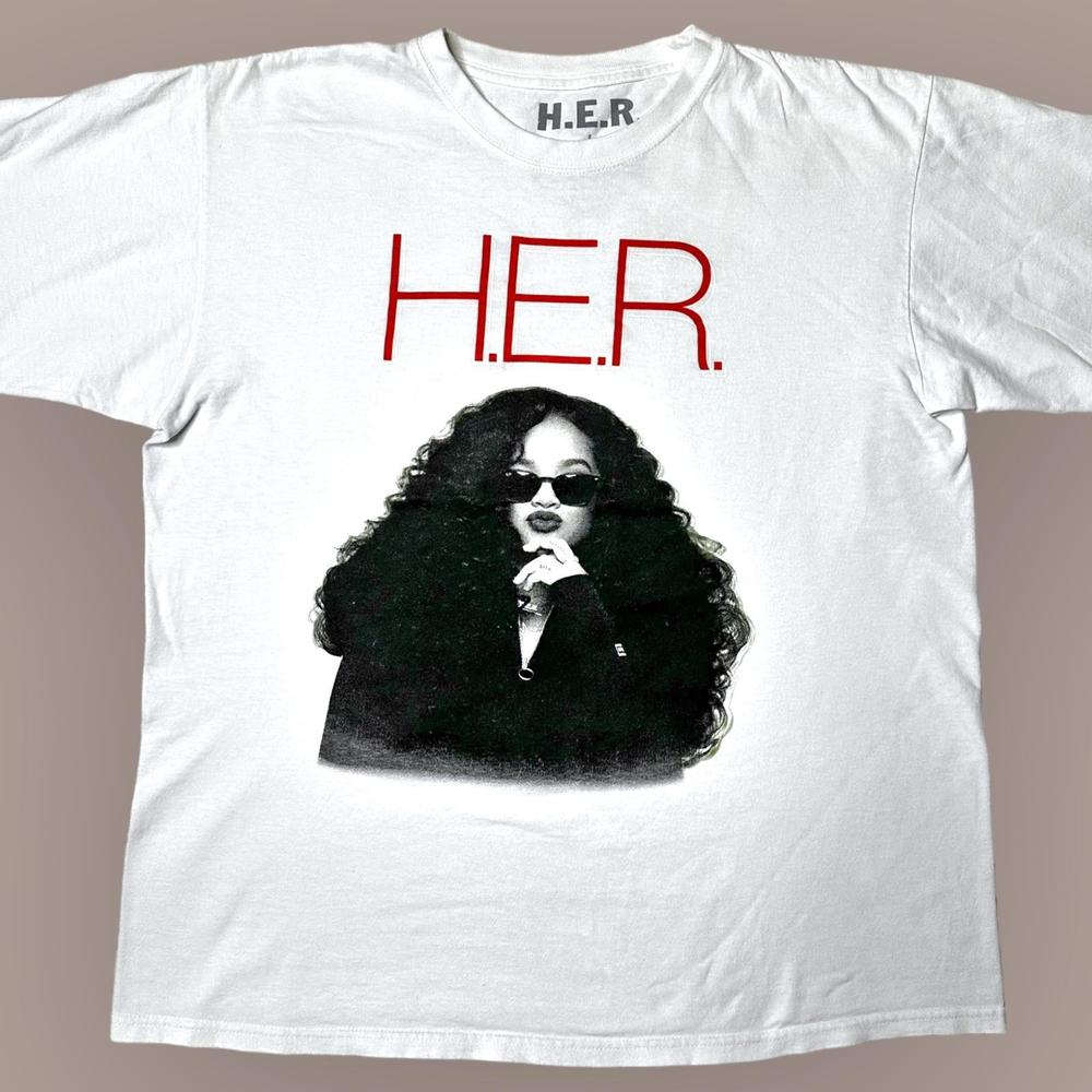 H.E.R. Official Portrait Graphic T-Shirt White Men’s L